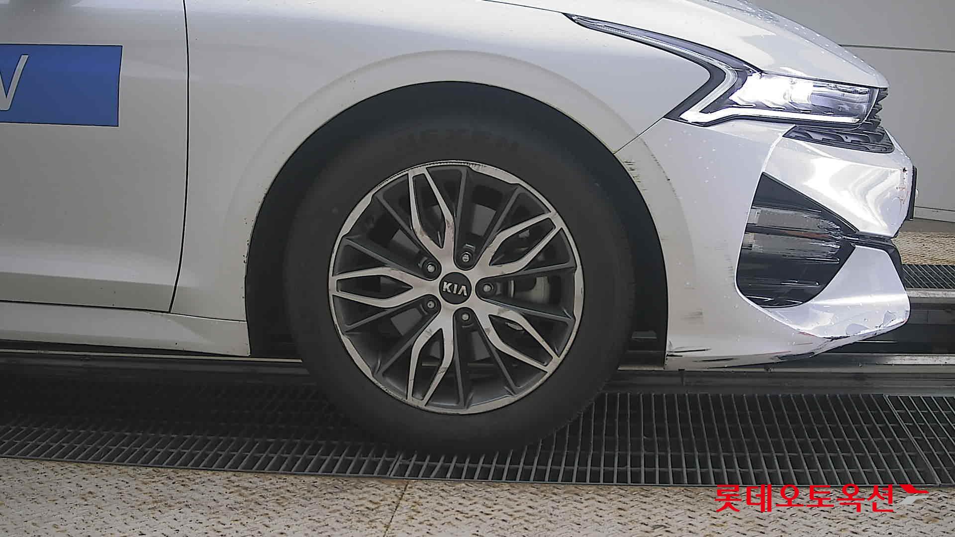 2021 - kia k5