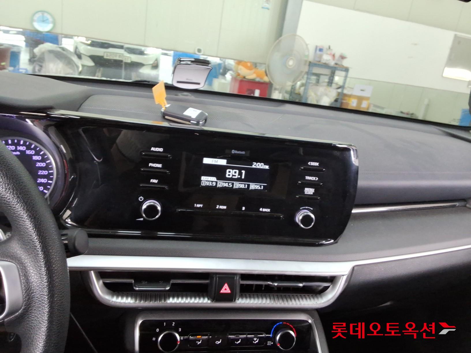 2021 - kia k5