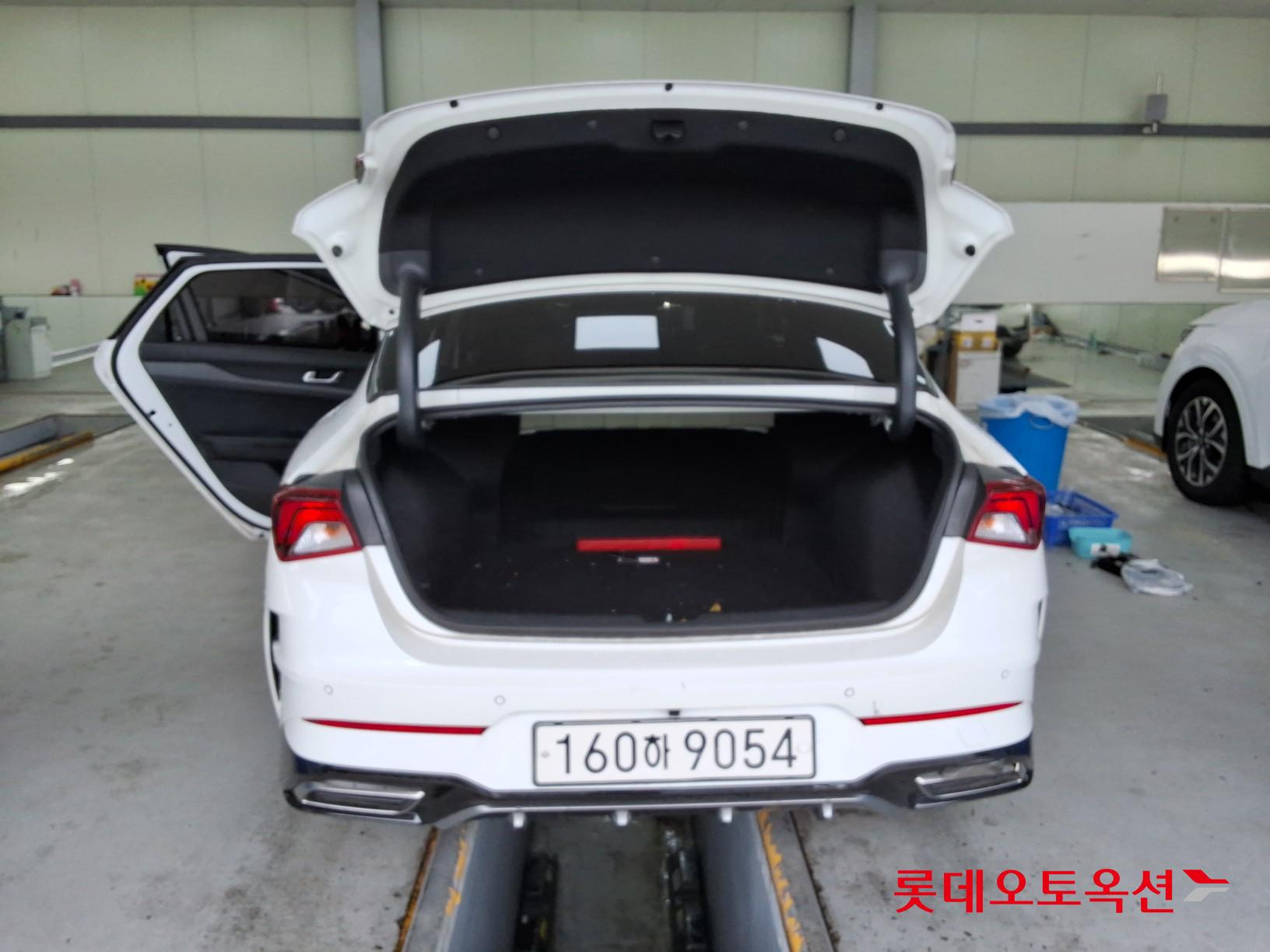 2021 - kia k5