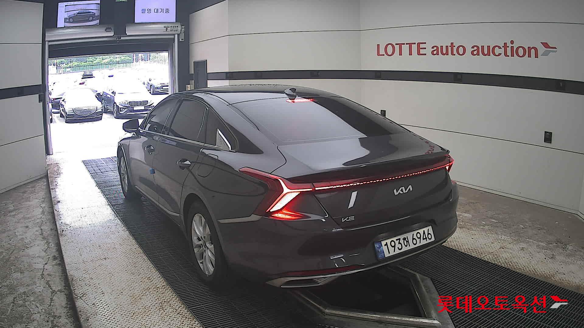 2023 - kia k8