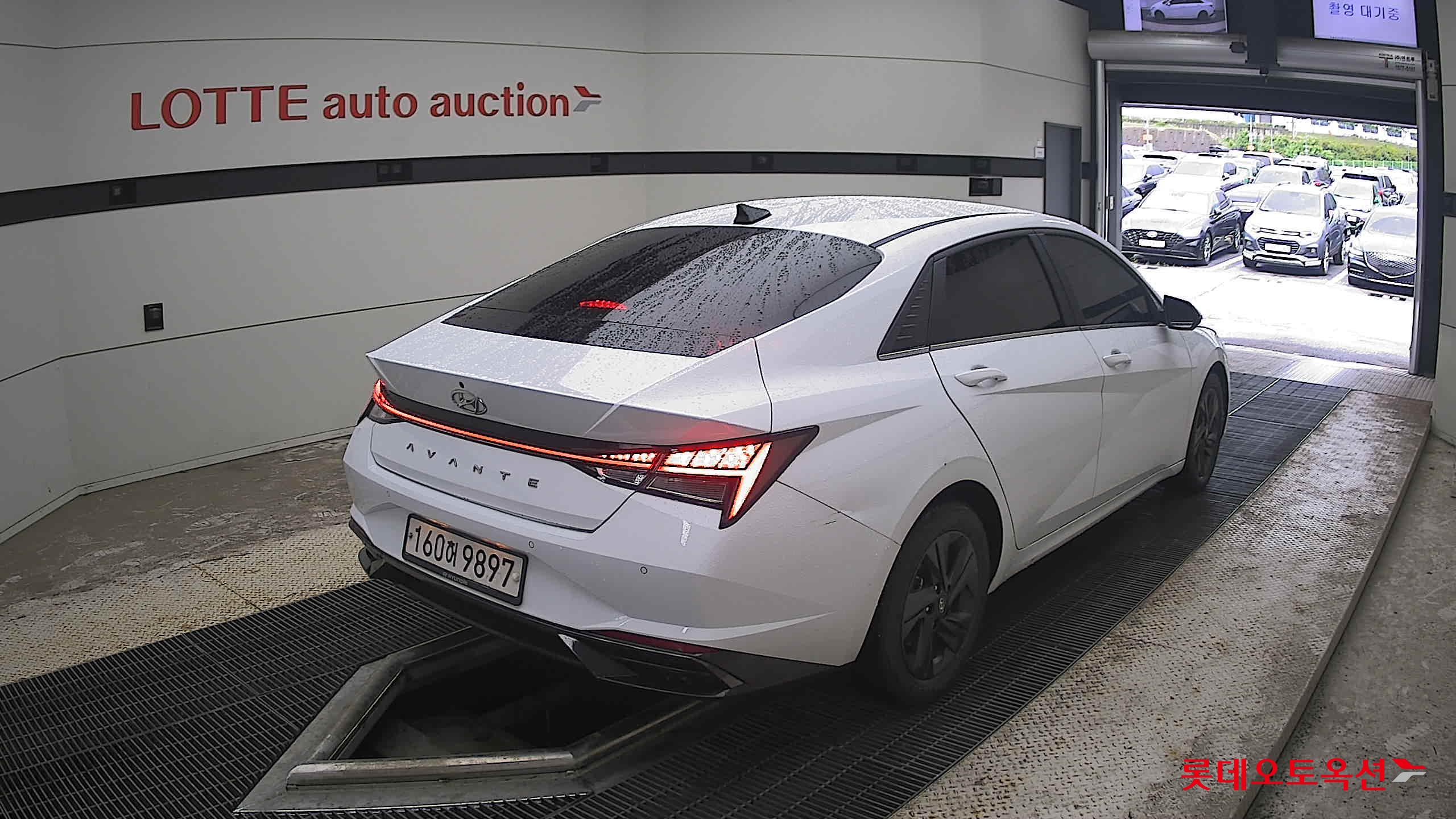 2021 - hyundai avante