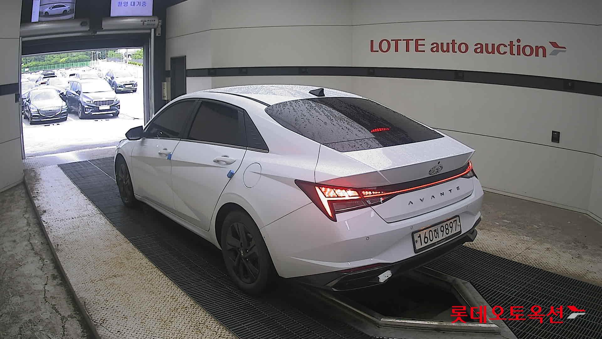 2021 - hyundai avante