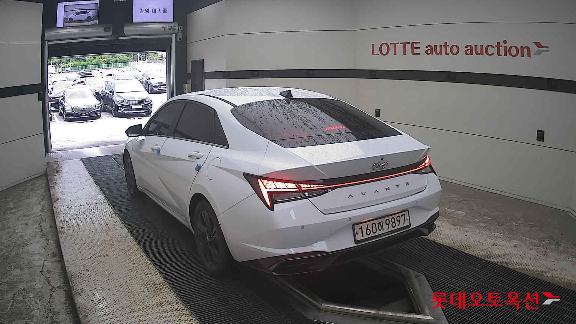 2021 - hyundai avante