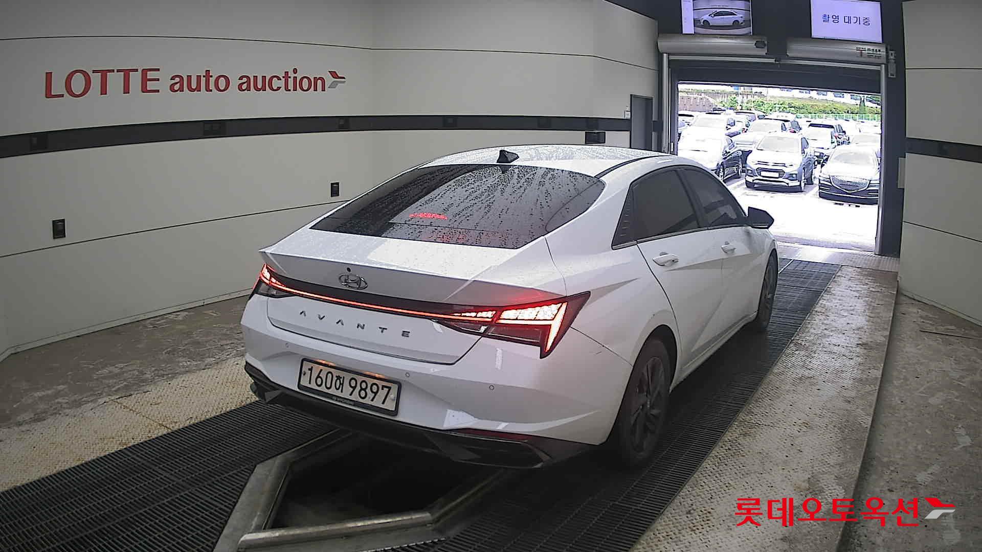 2021 - hyundai avante