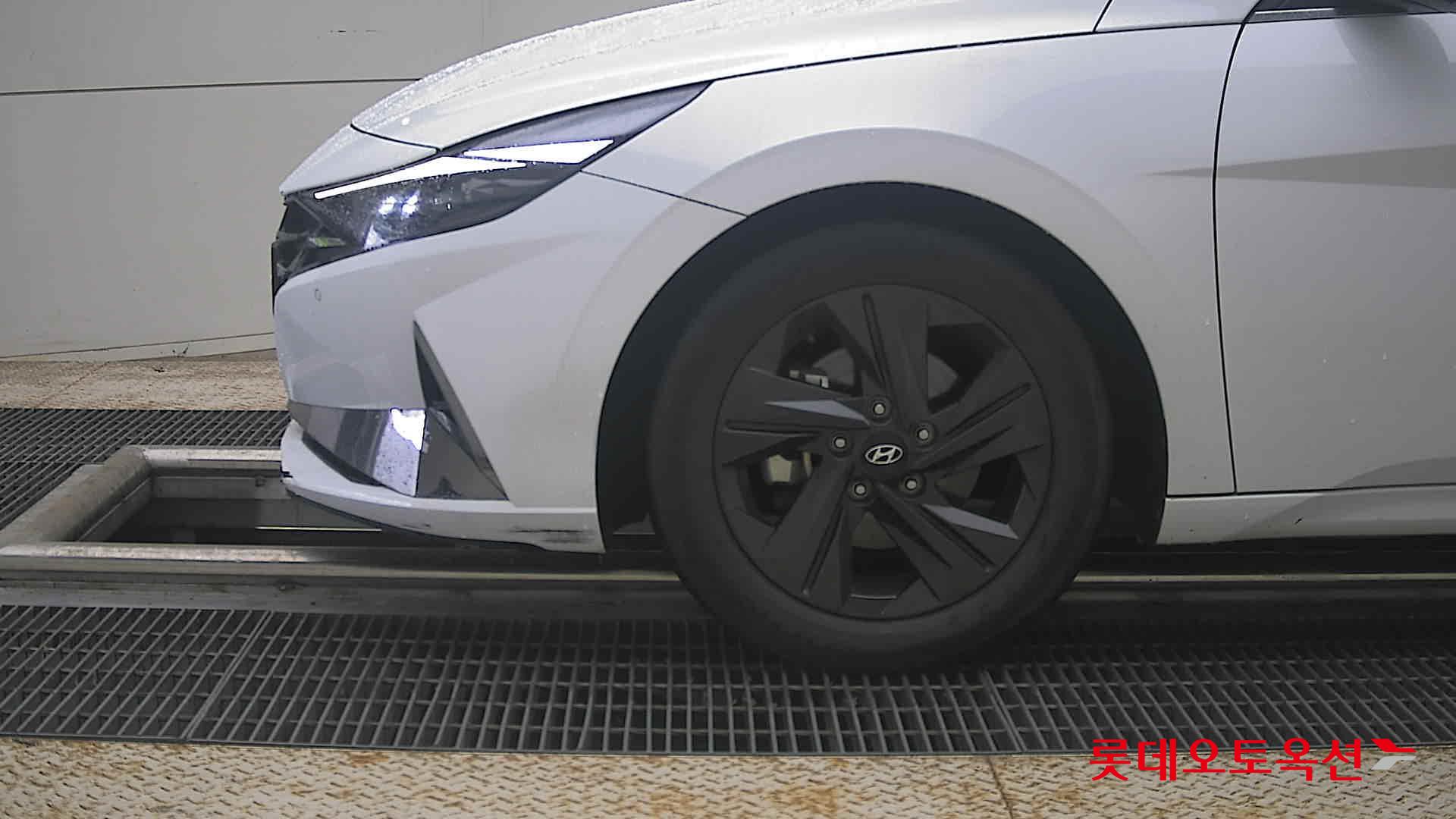 2021 - hyundai avante