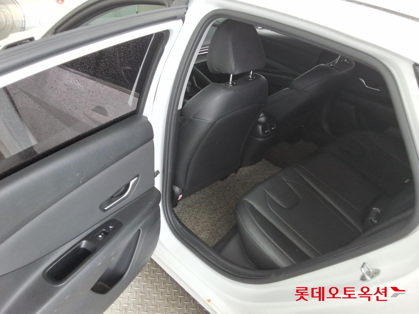 2021 - hyundai avante