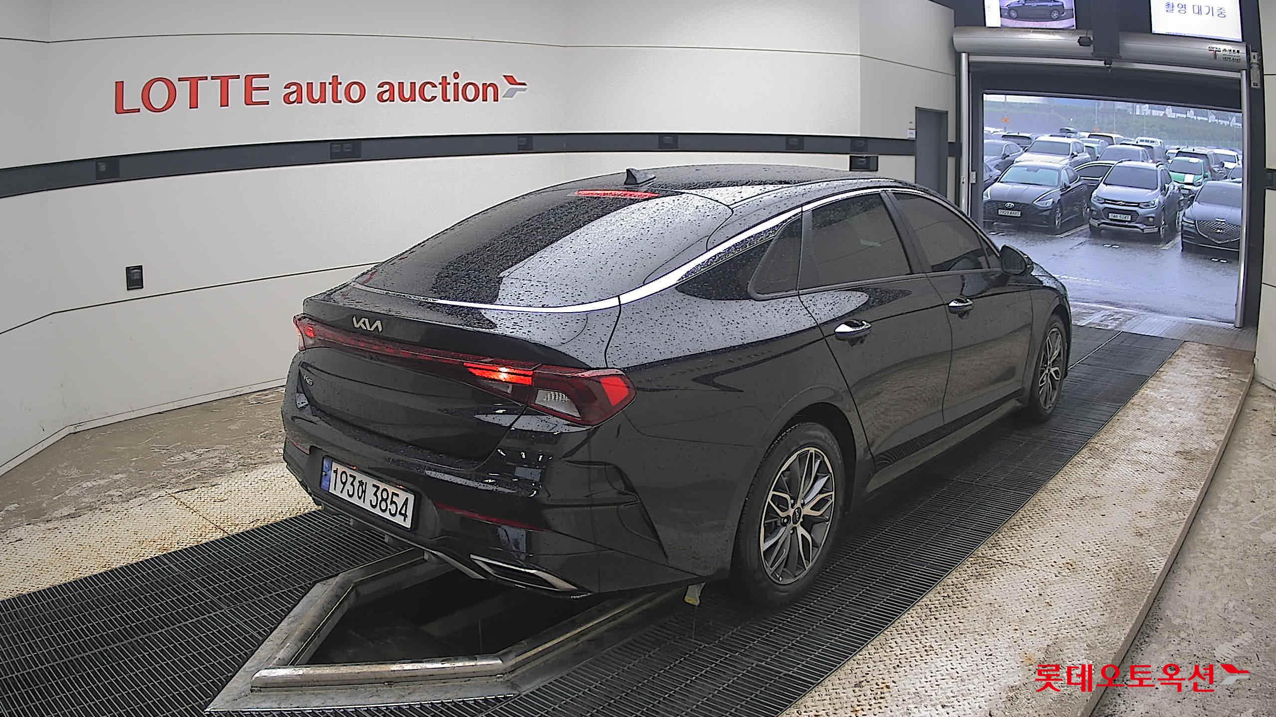 2022 - kia k5