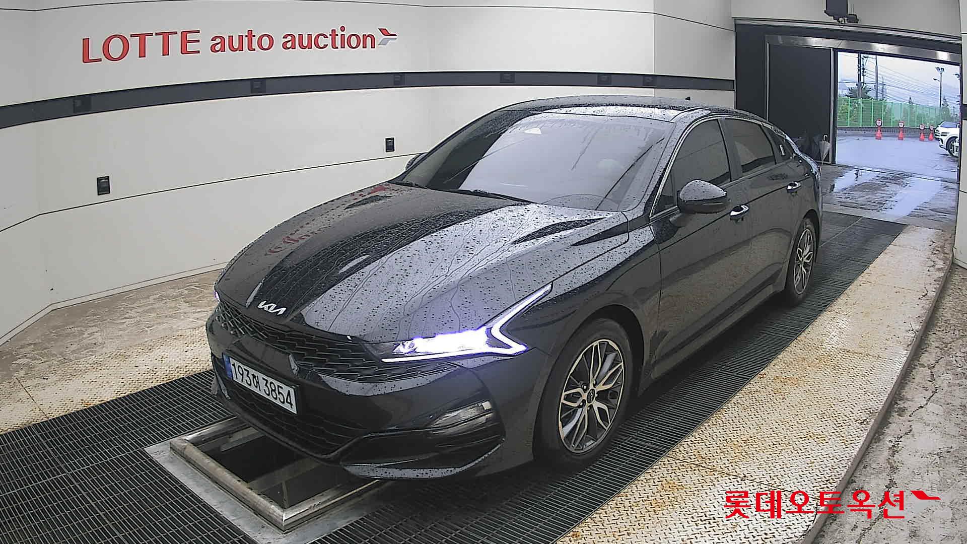 2022 - kia k5