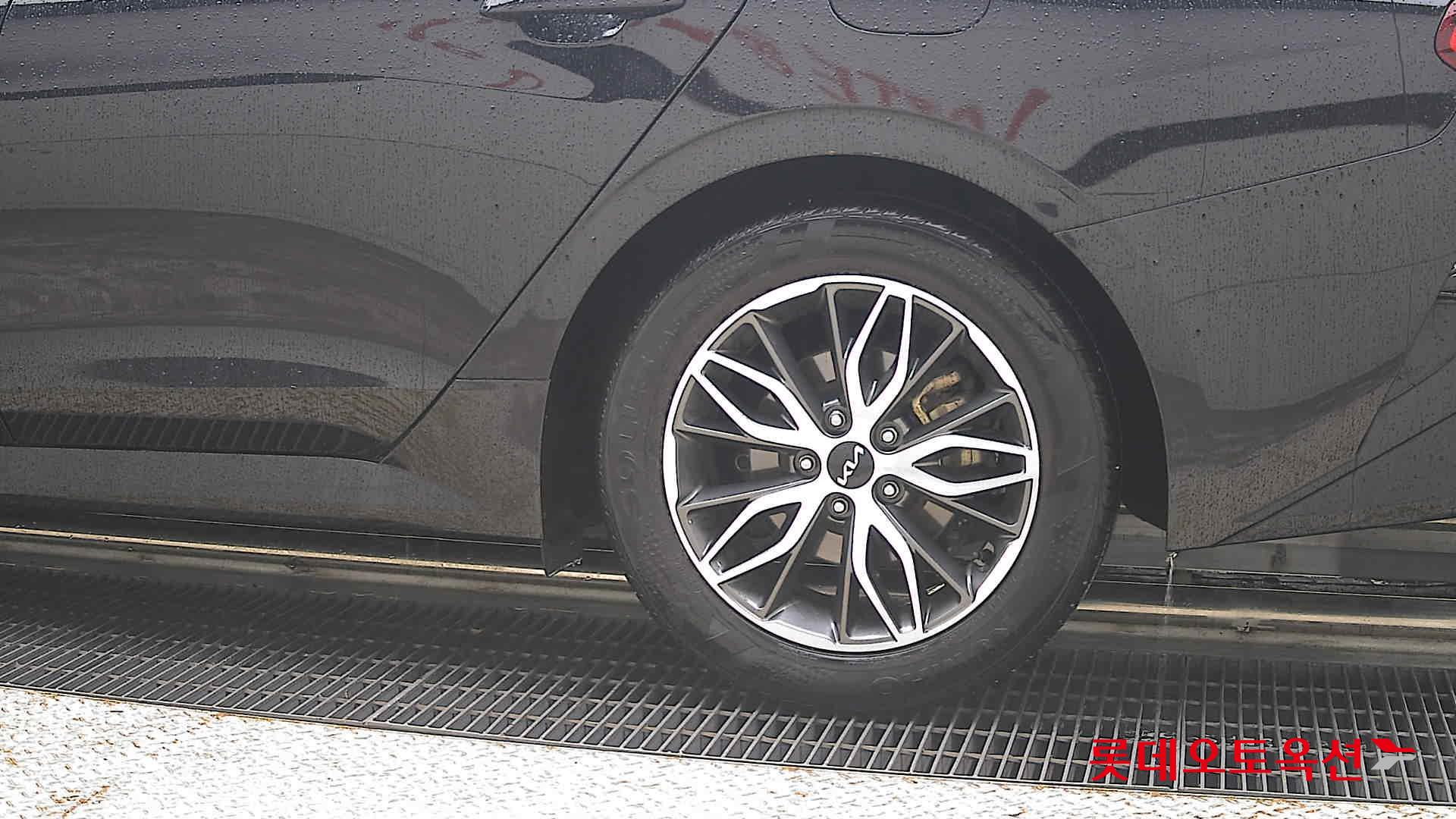 2022 - kia k5