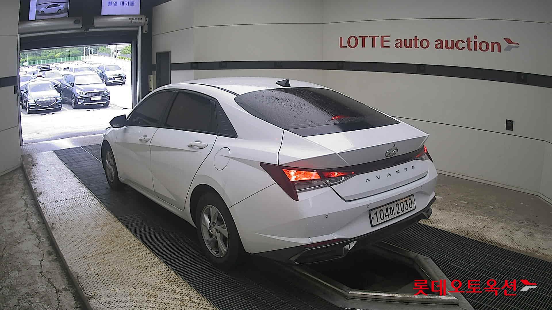 2021 - hyundai avante