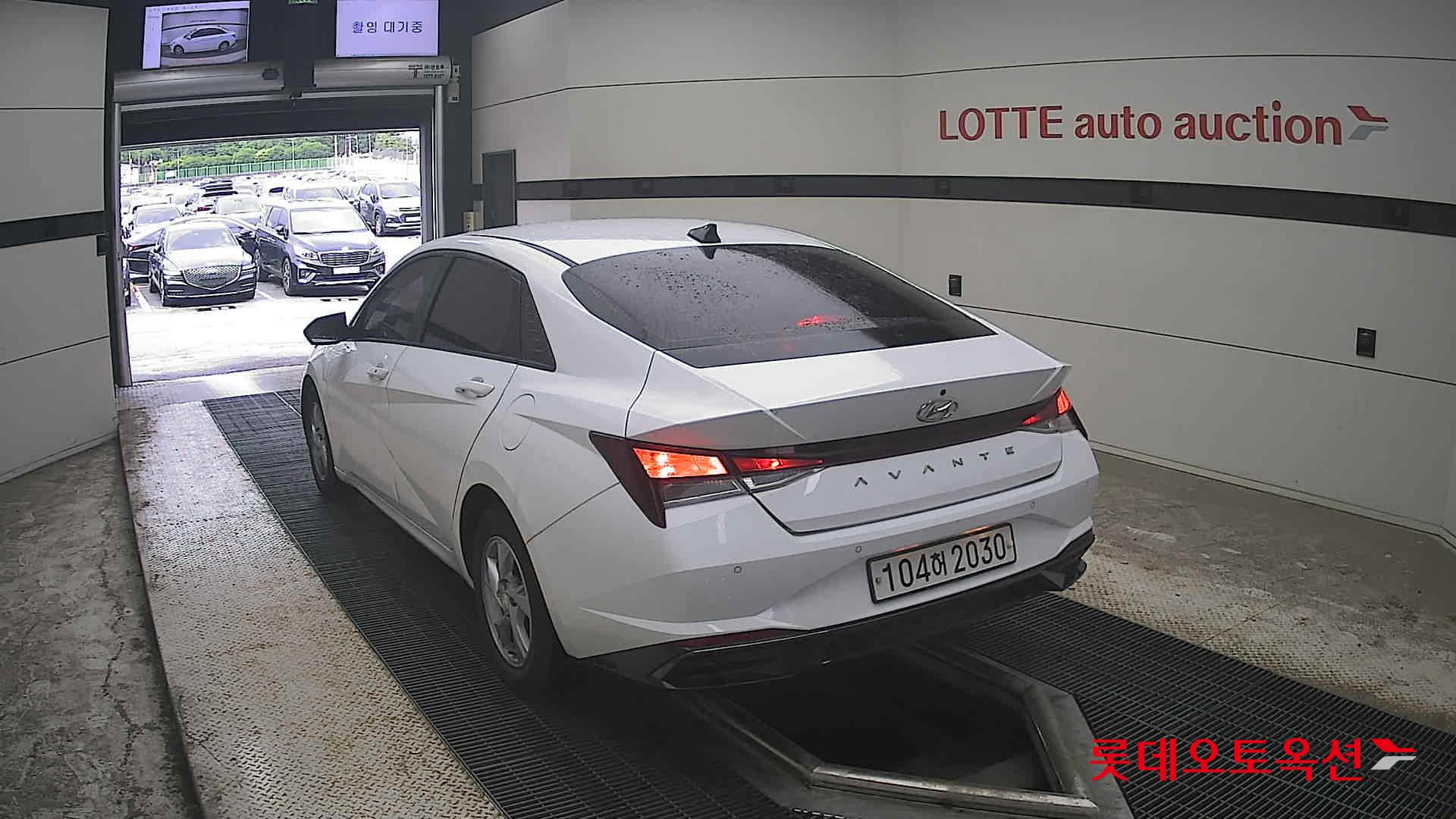 2021 - hyundai avante