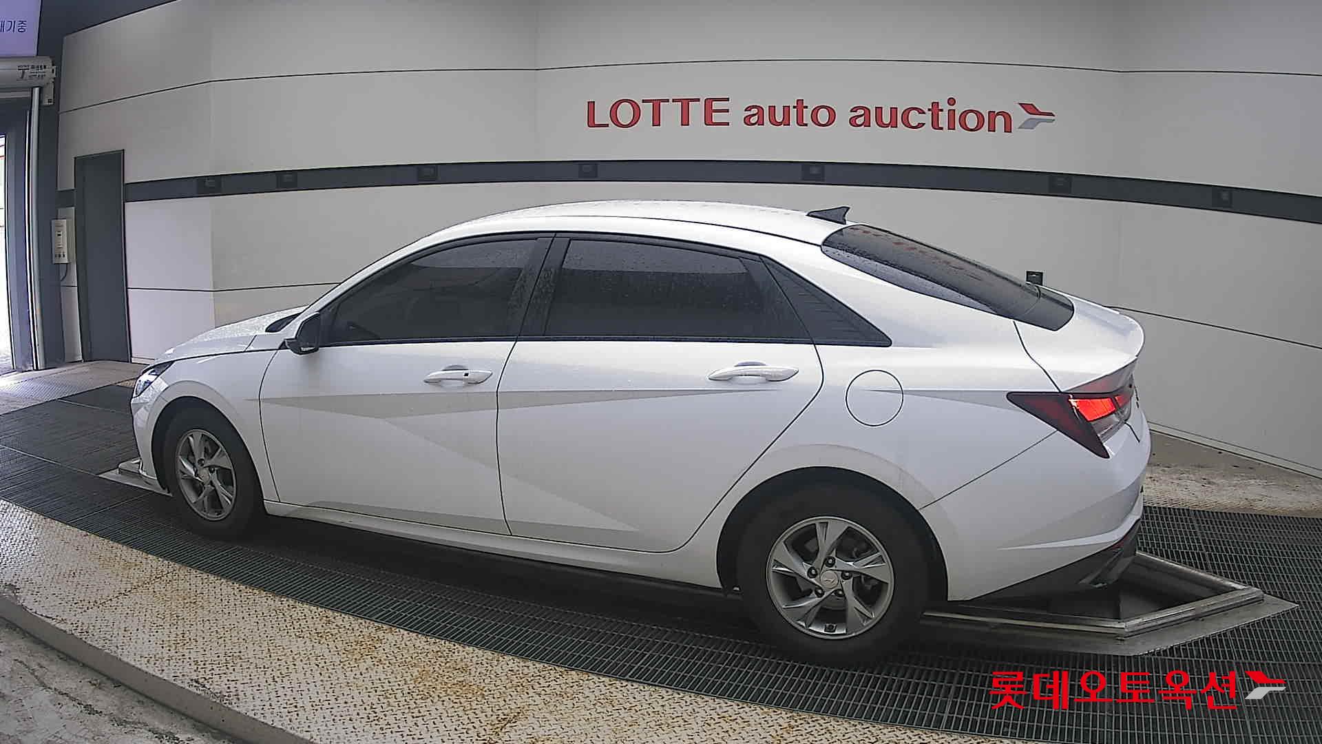 2021 - hyundai avante