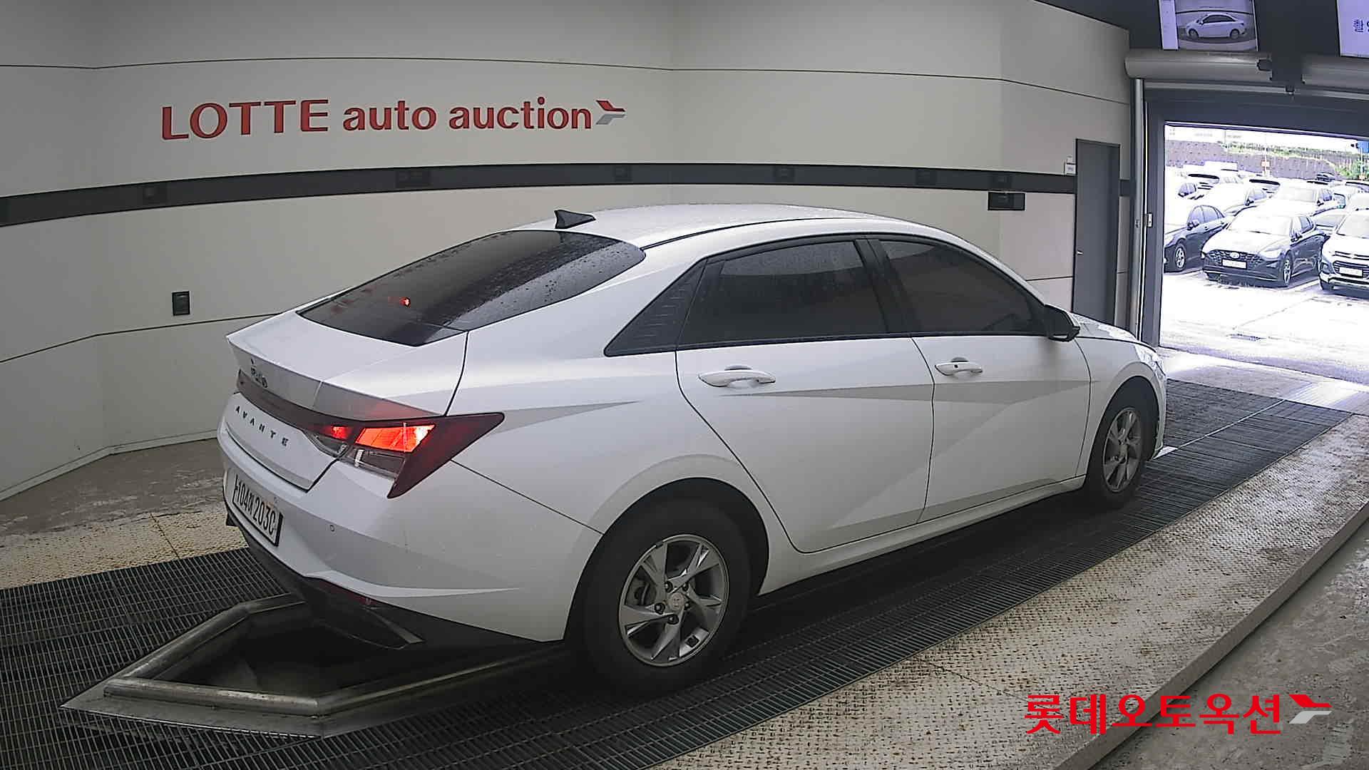 2021 - hyundai avante