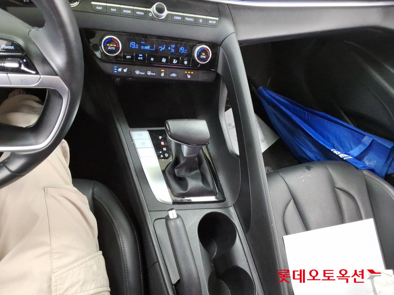 2021 - hyundai avante