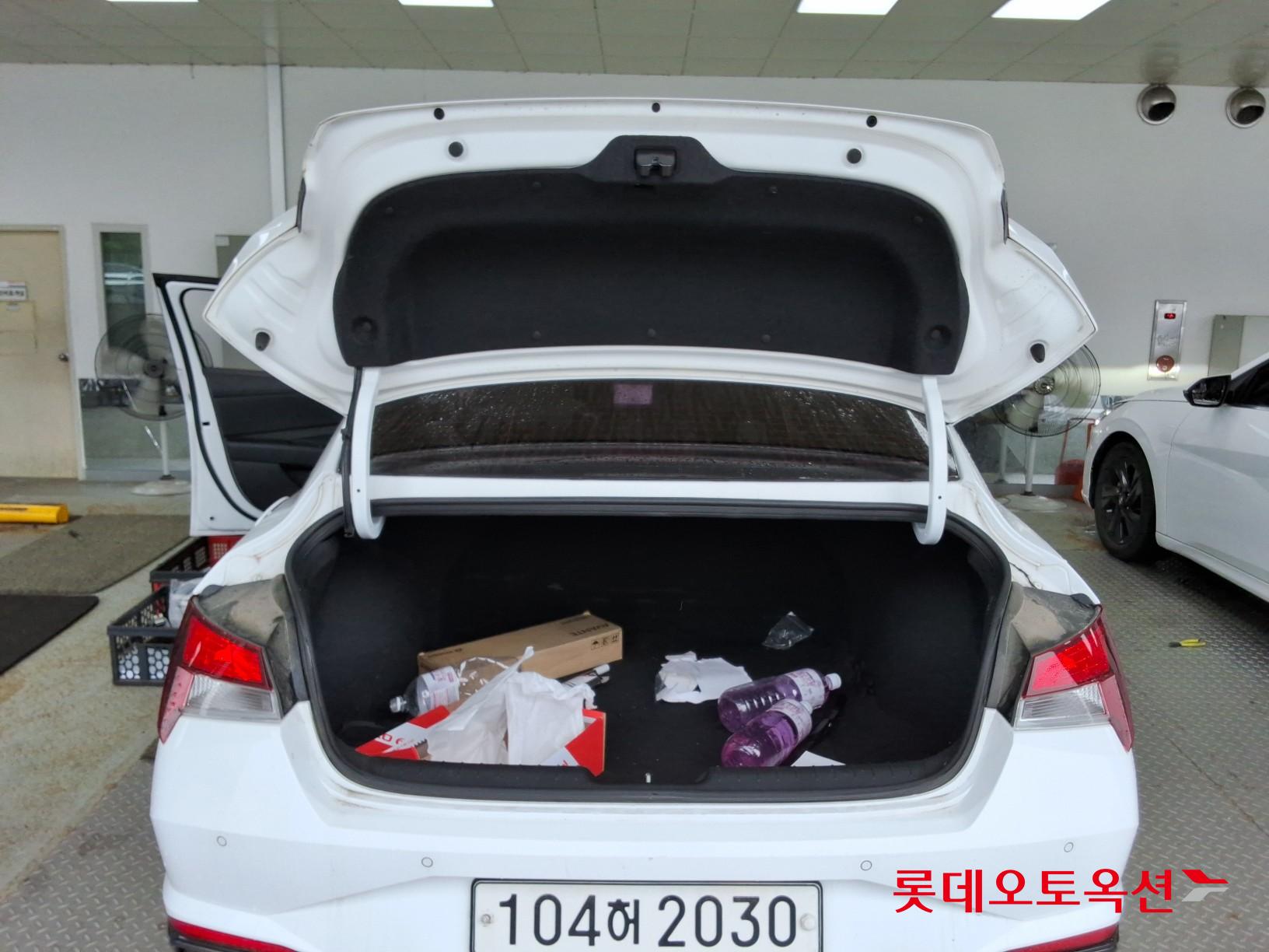 2021 - hyundai avante