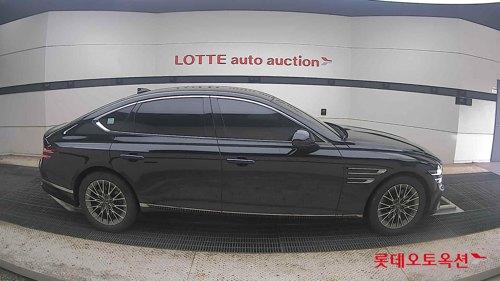 2022 - genesis g80