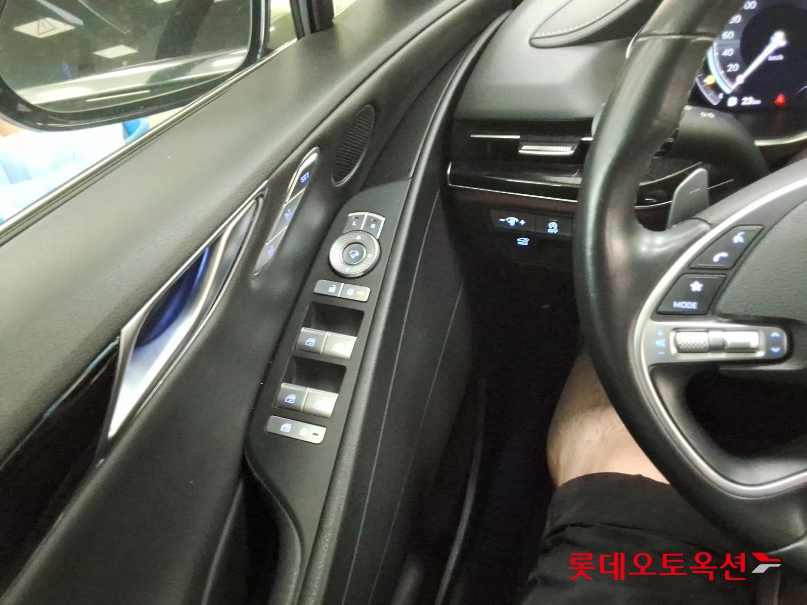 2022 - genesis g80