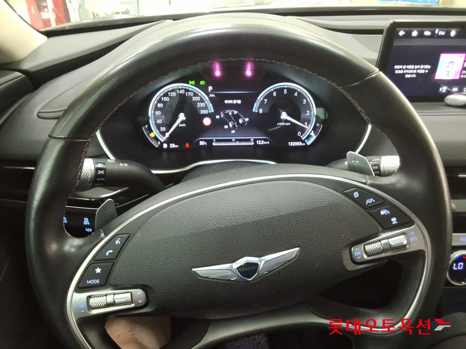 2022 - genesis g80