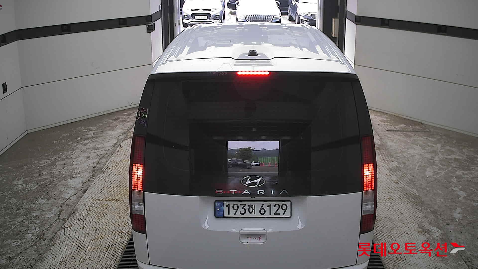 2022 - hyundai staria