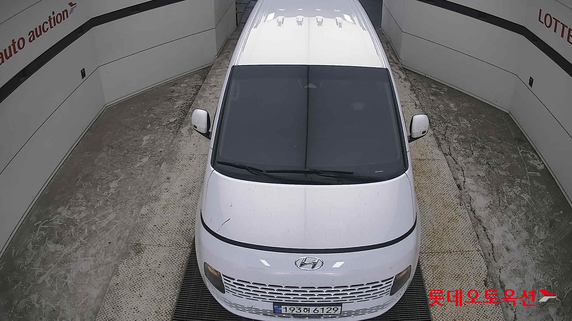 2022 - hyundai staria