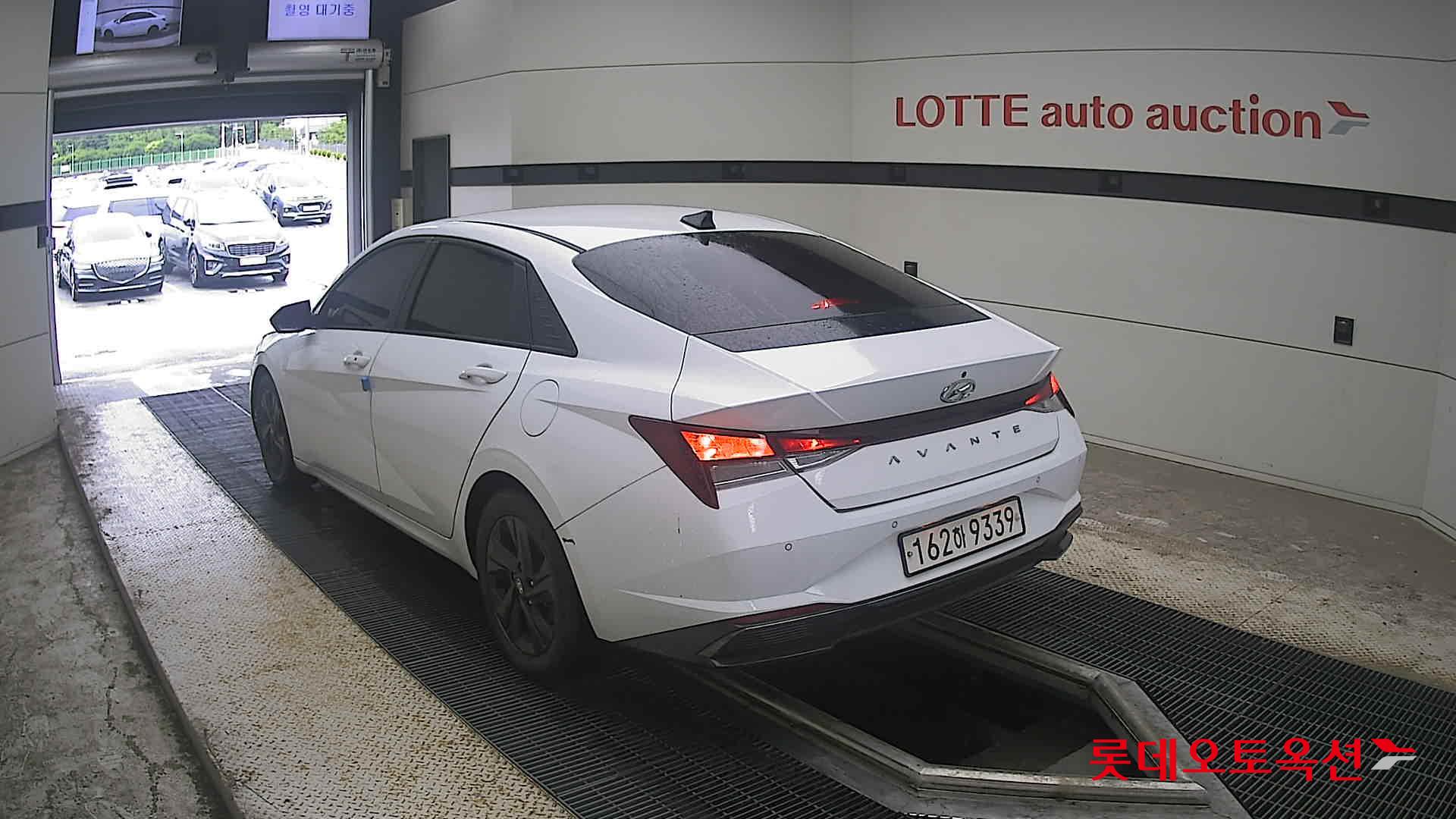 2021 - hyundai avante