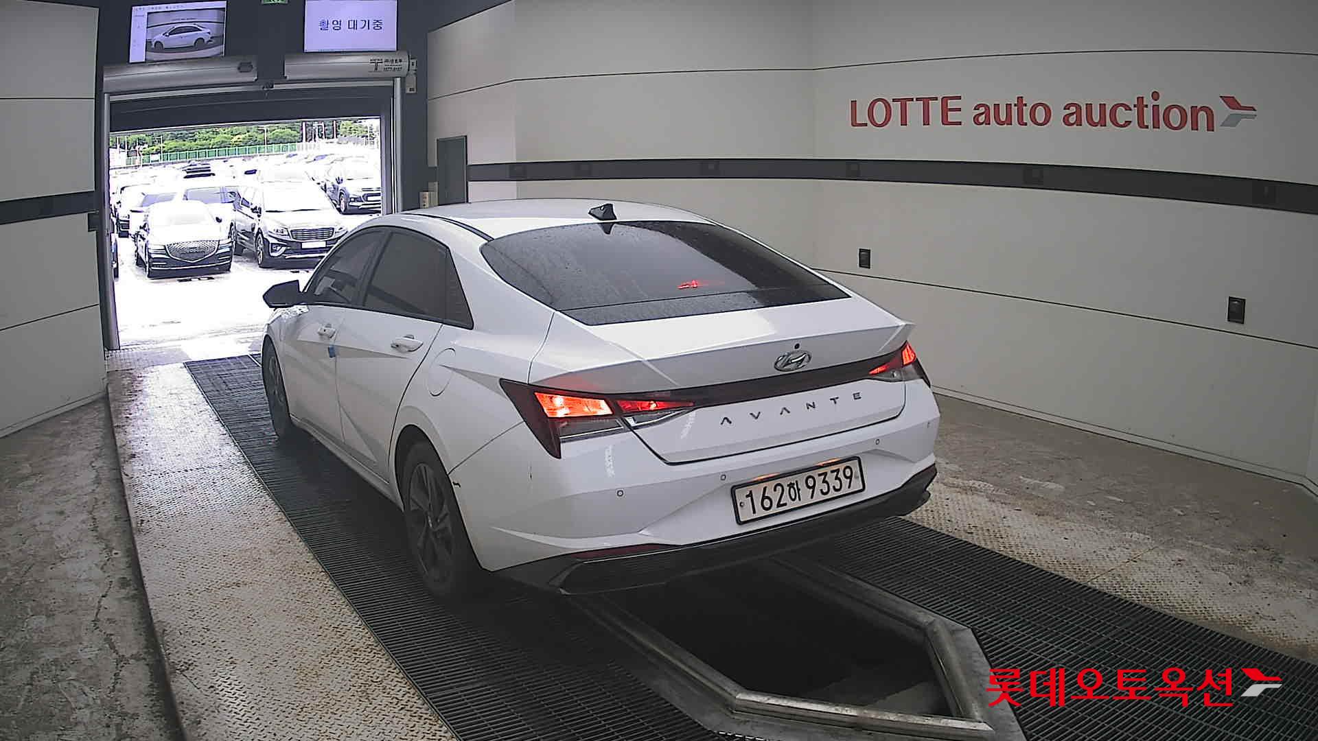 2021 - hyundai avante