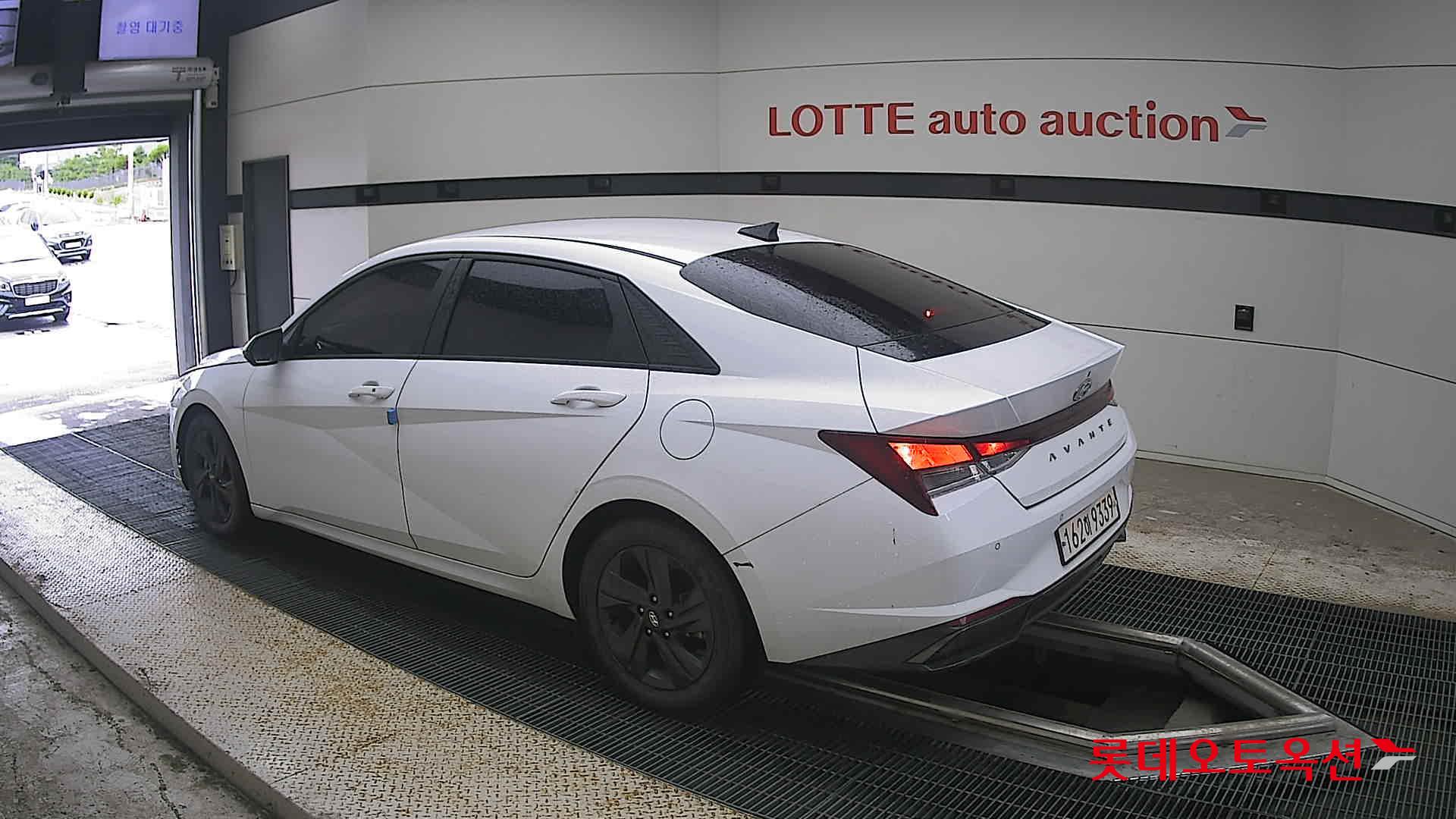 2021 - hyundai avante