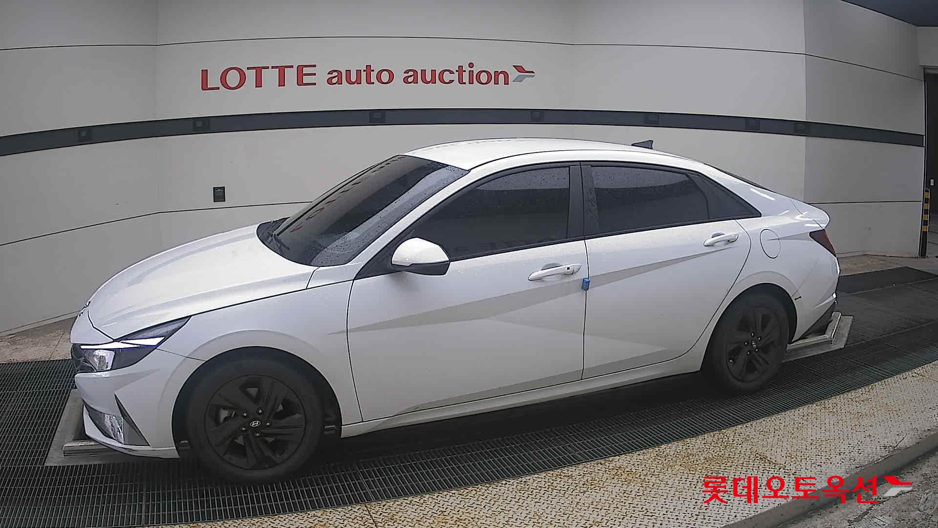 2021 - hyundai avante