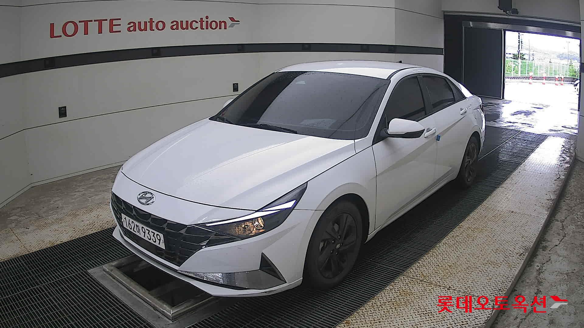 2021 - hyundai avante