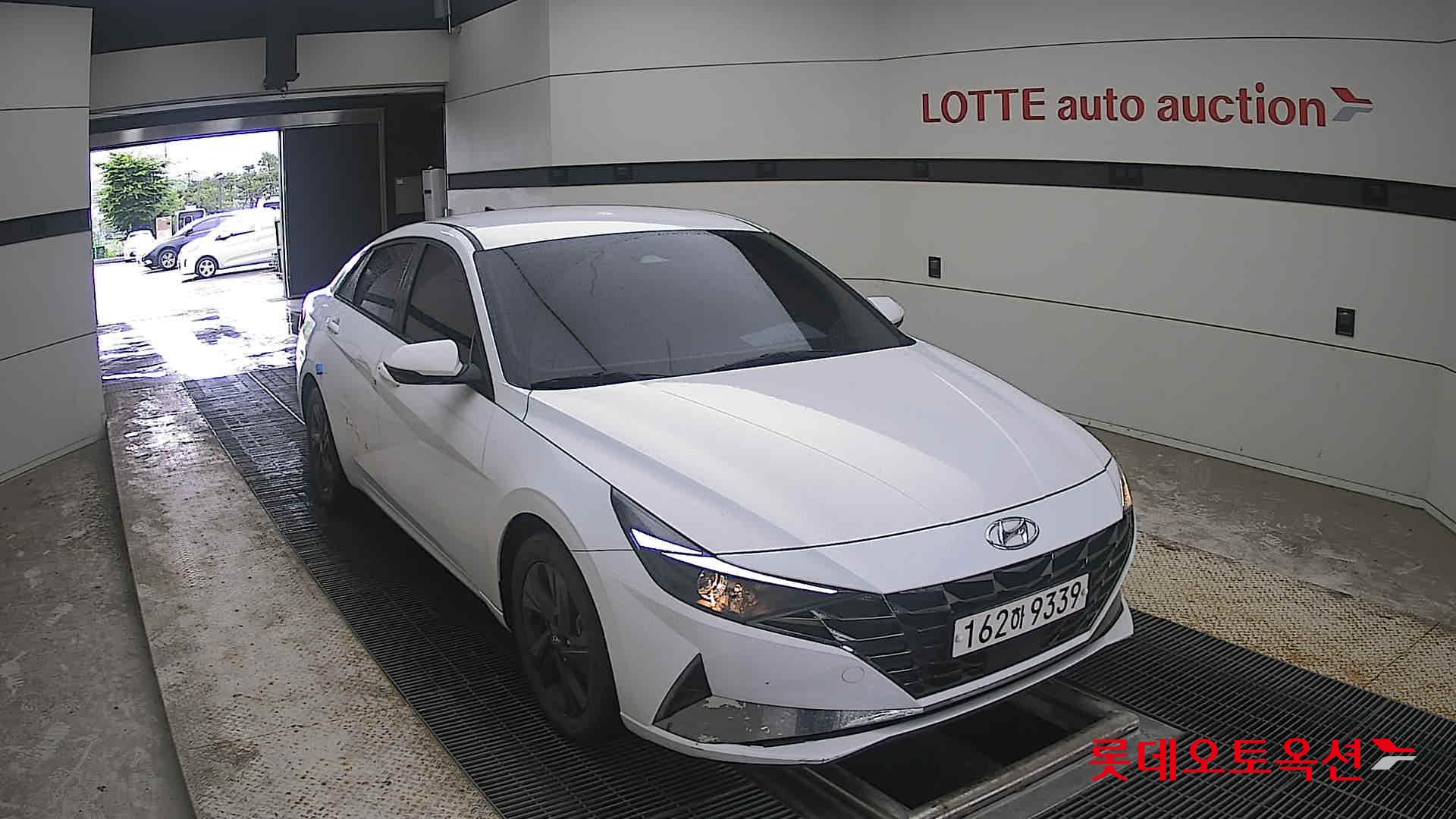 2021 - hyundai avante