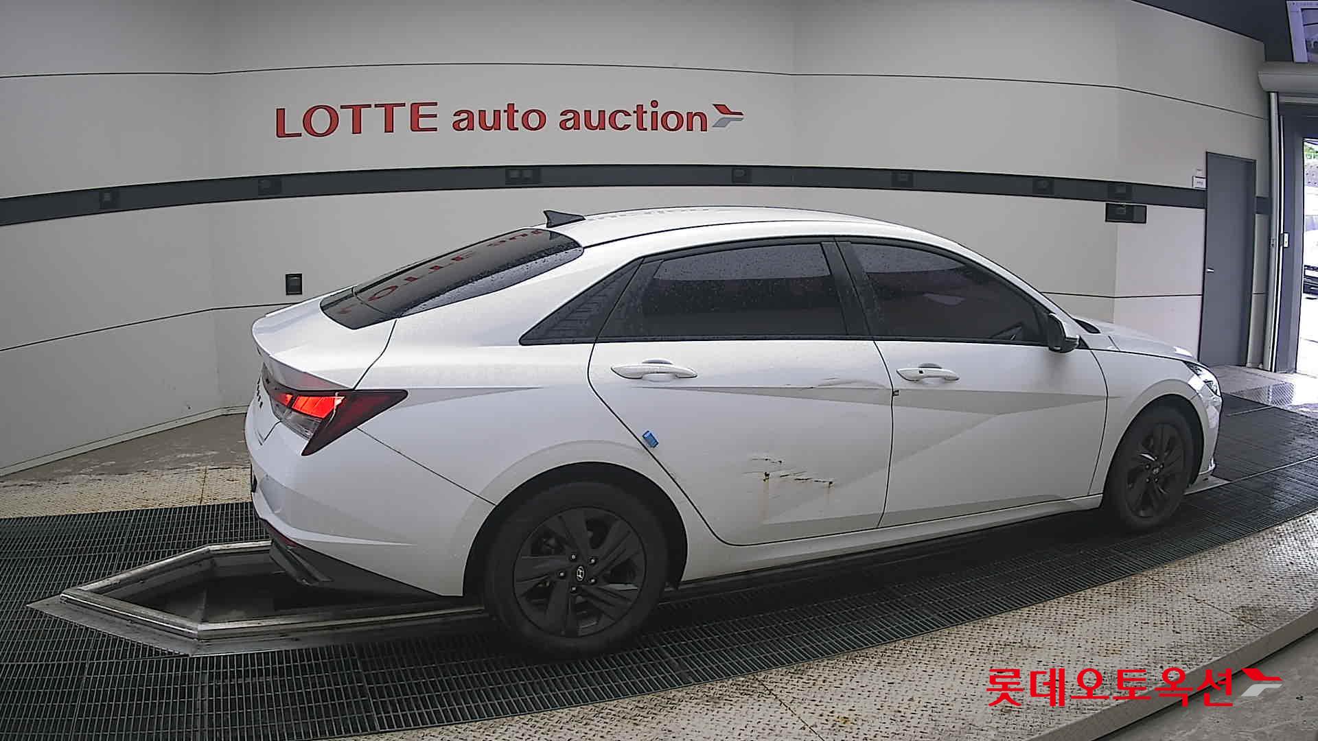 2021 - hyundai avante