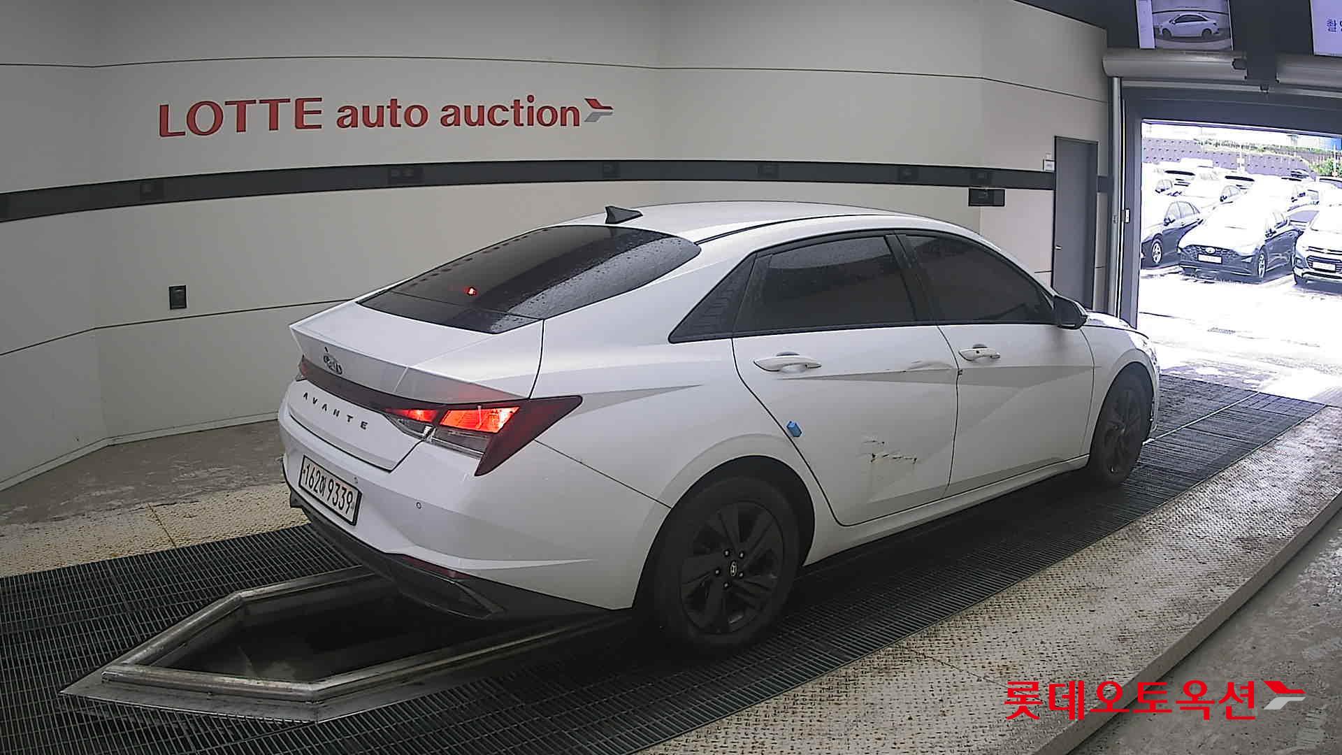 2021 - hyundai avante
