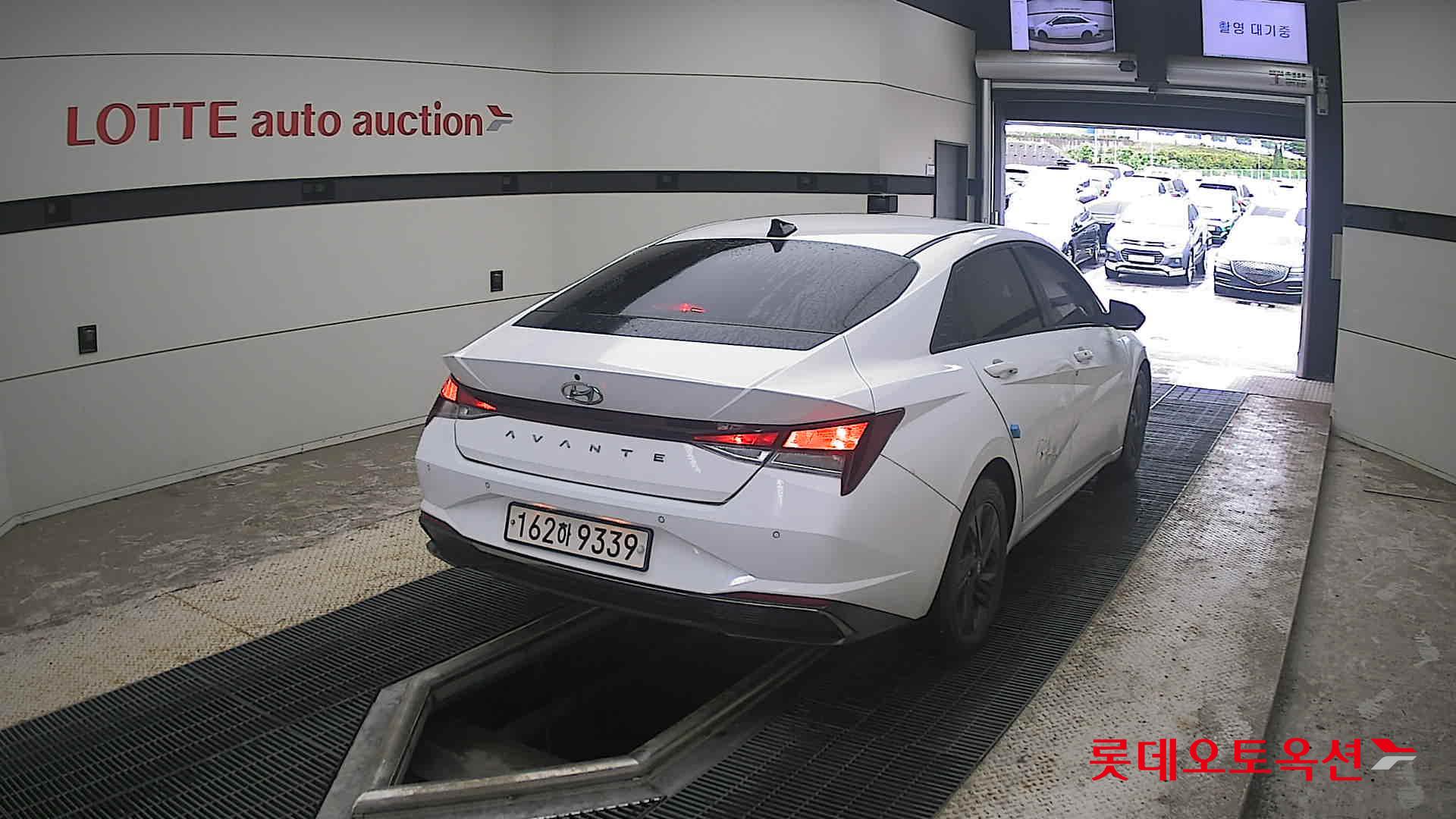 2021 - hyundai avante