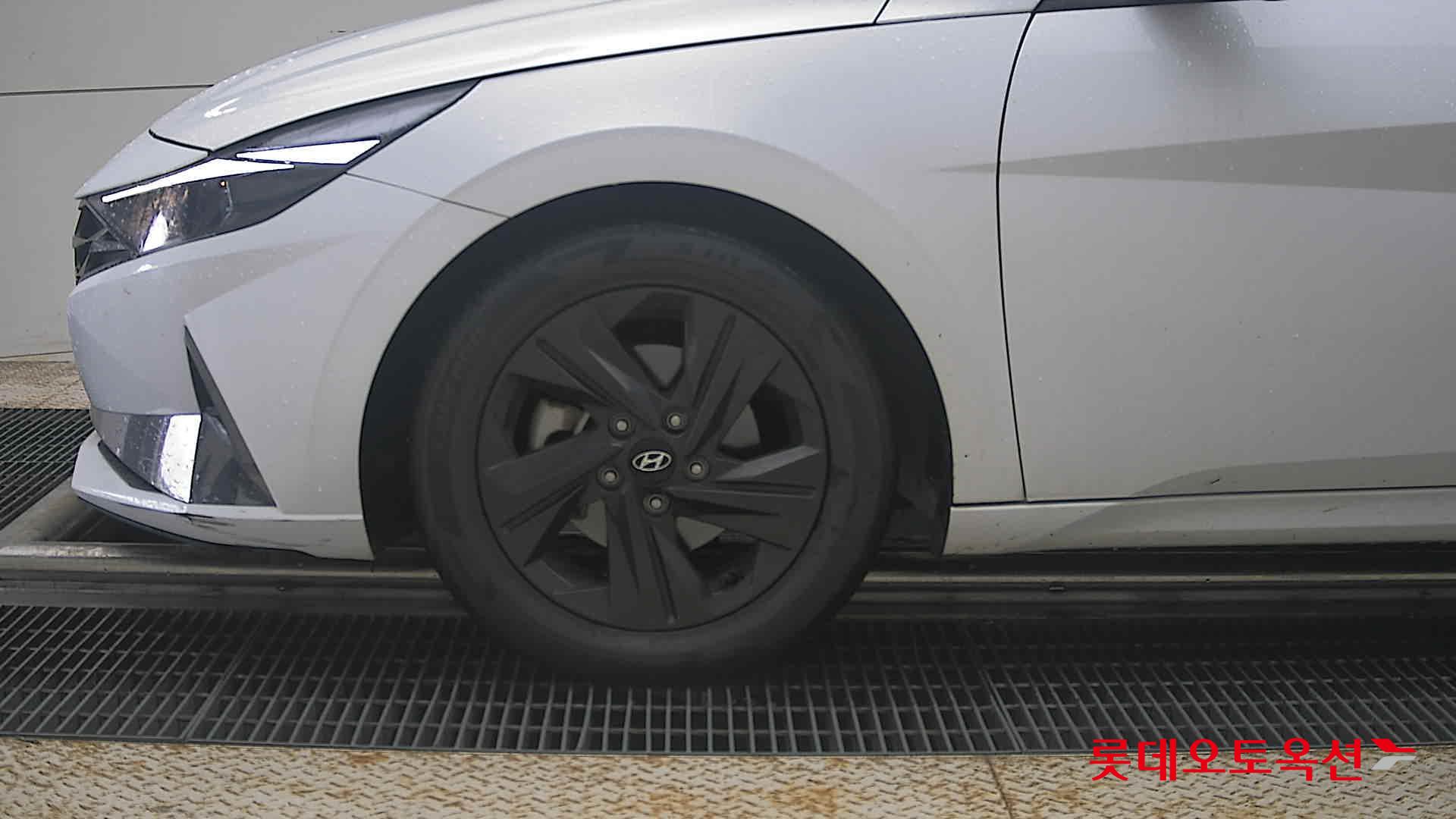 2021 - hyundai avante