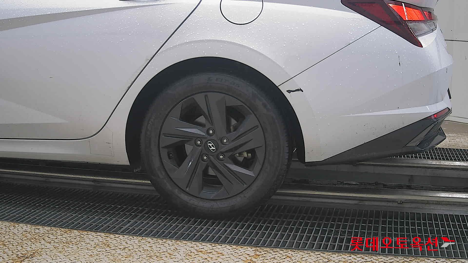 2021 - hyundai avante