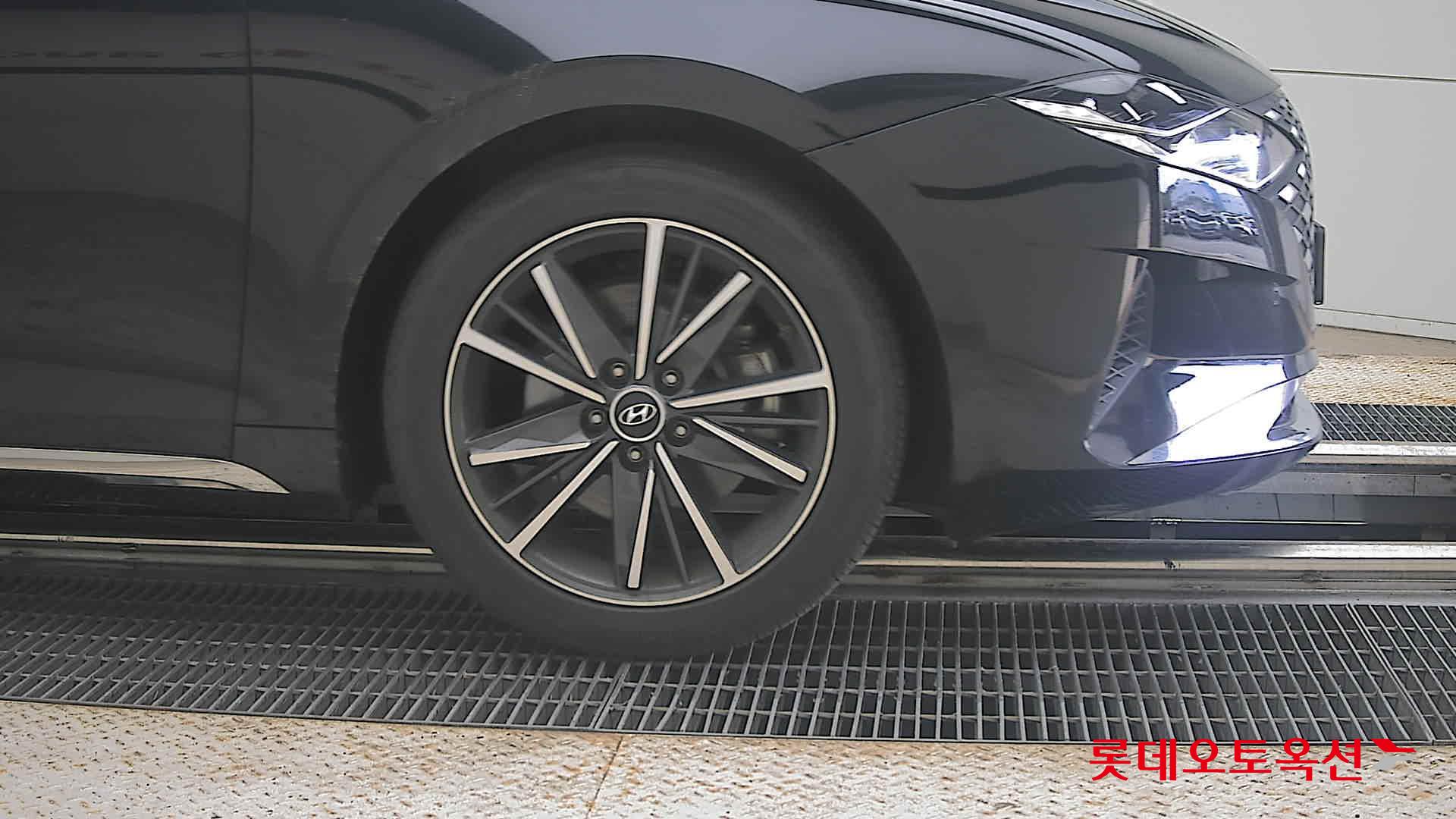 2022 - hyundai grandeur