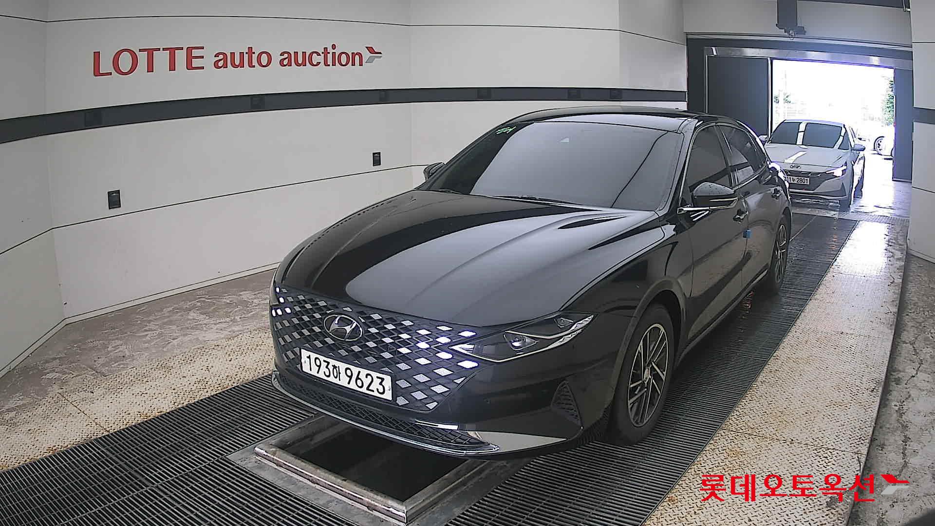 2022 - hyundai grandeur