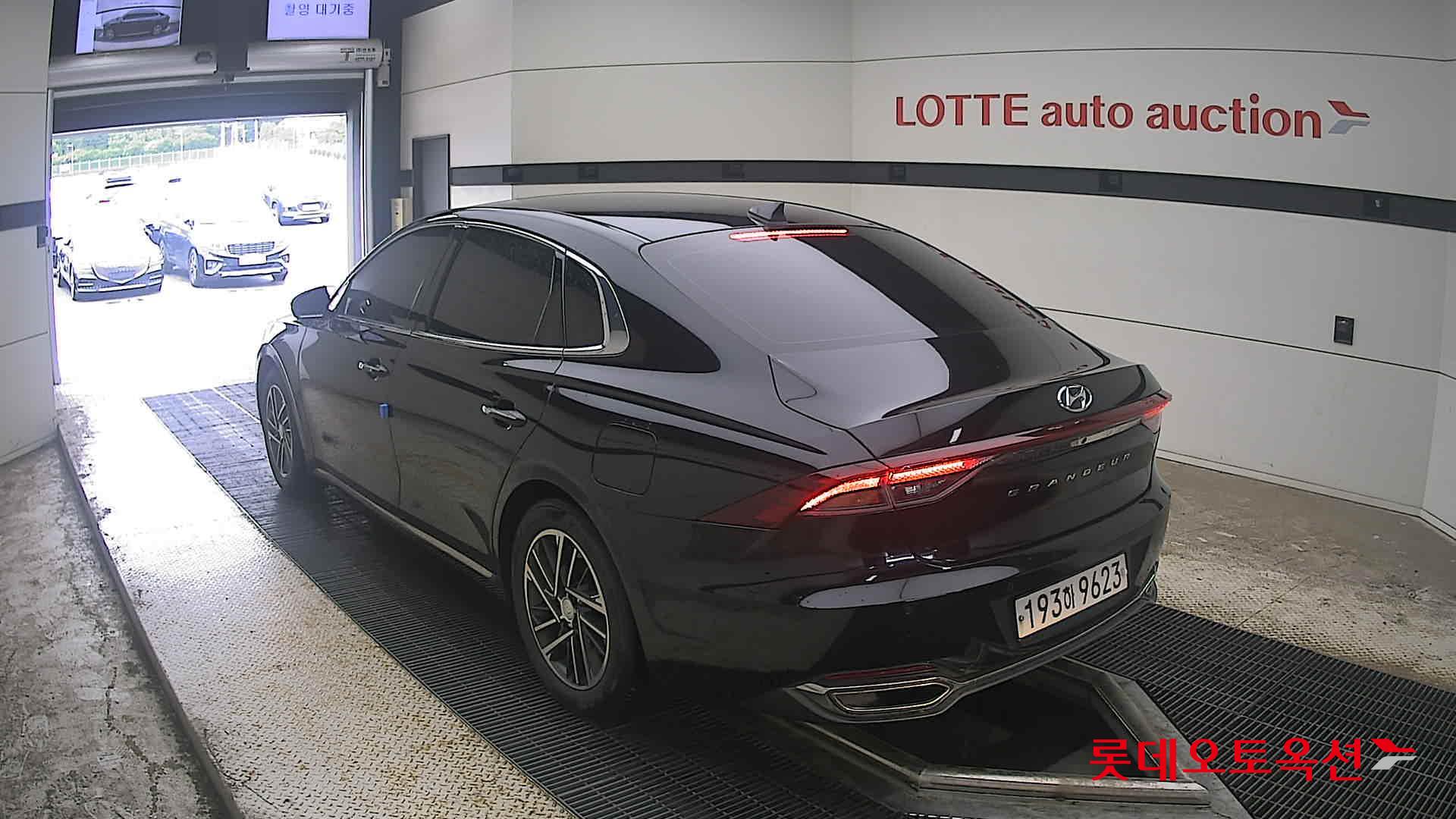 2022 - hyundai grandeur