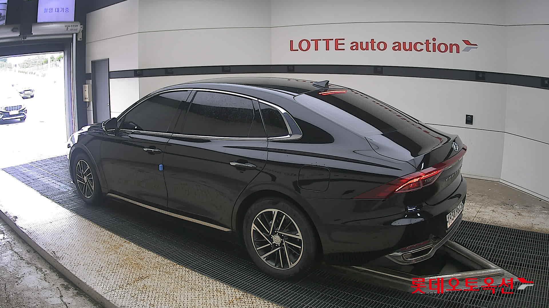 2022 - hyundai grandeur