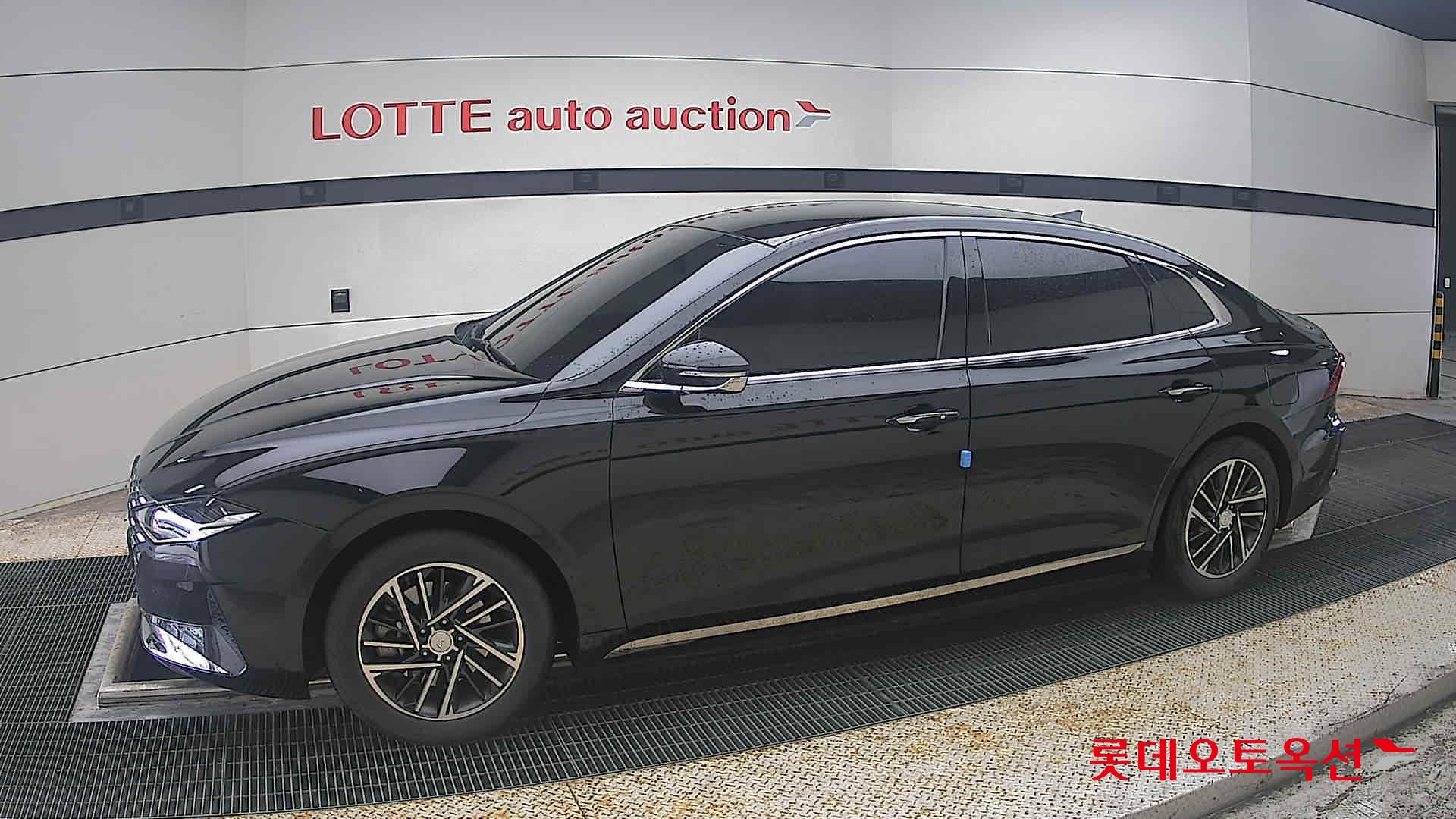 2022 - hyundai grandeur