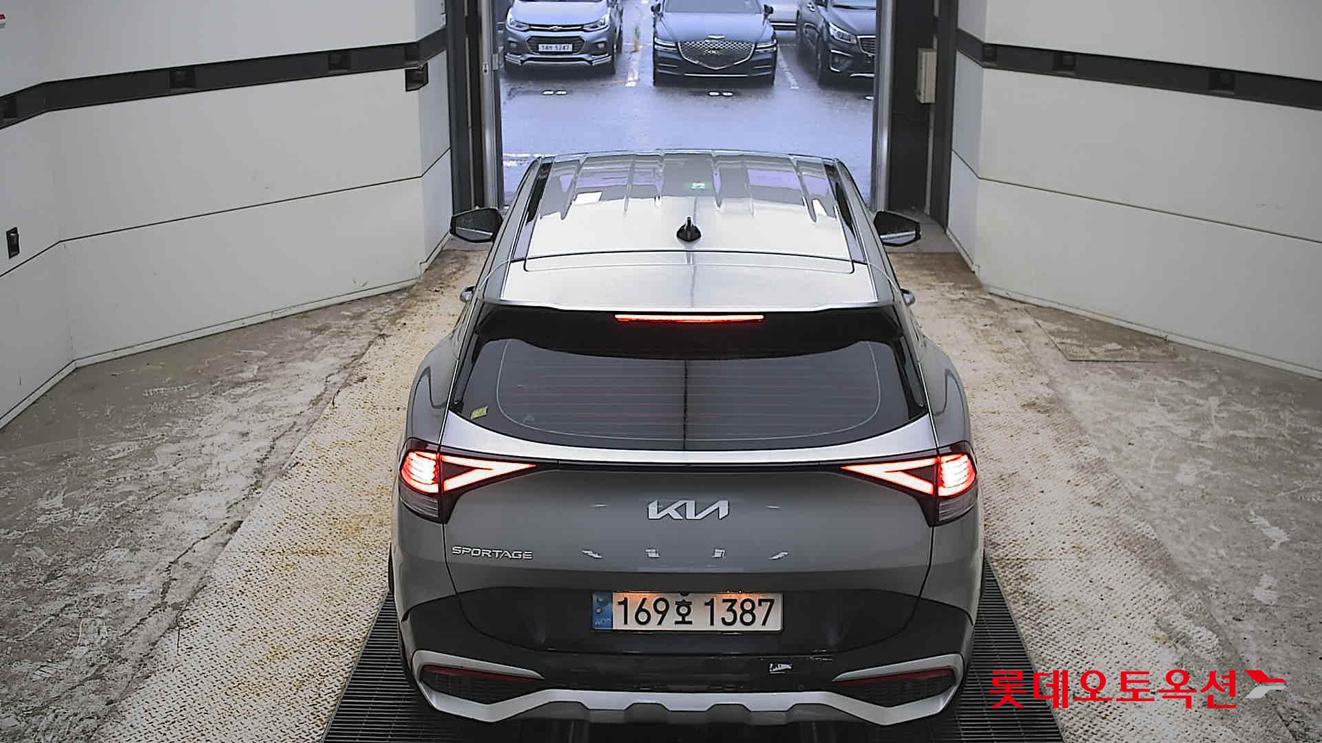2022 - kia sportage