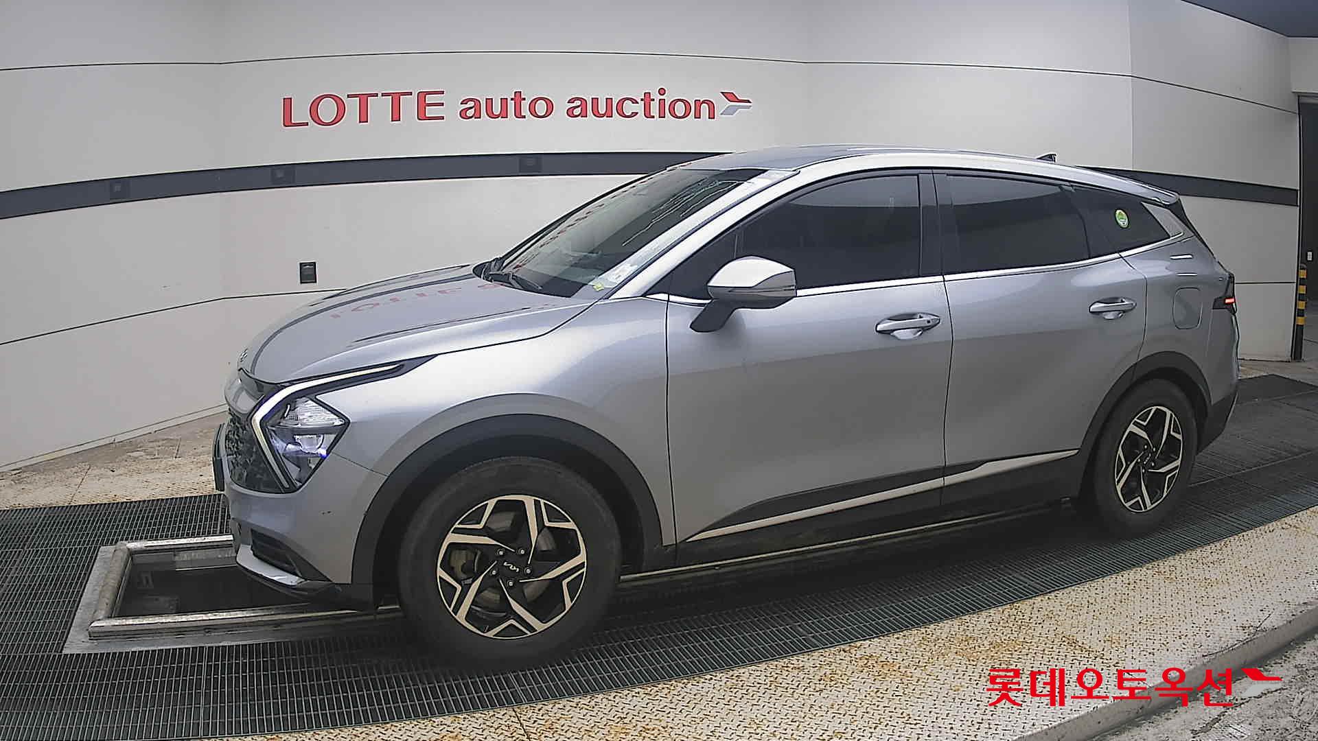 2022 - kia sportage