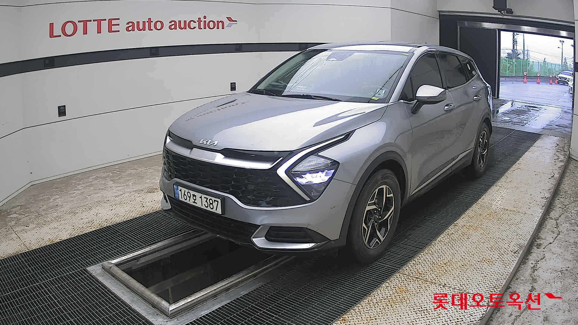 2022 - kia sportage