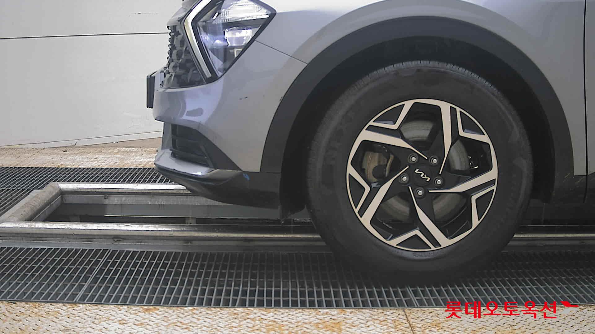 2022 - kia sportage