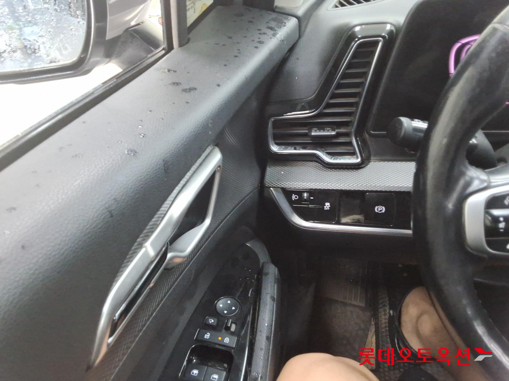 2022 - kia sportage