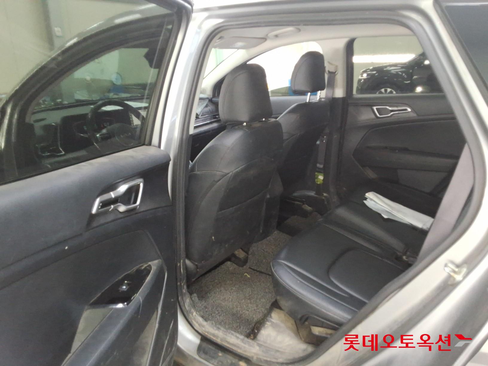 2022 - kia sportage