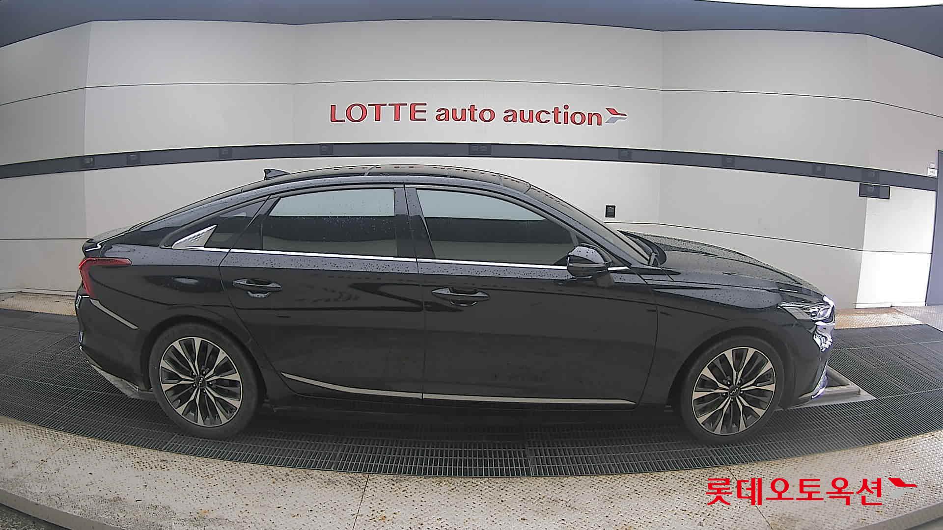 2022 - kia k8