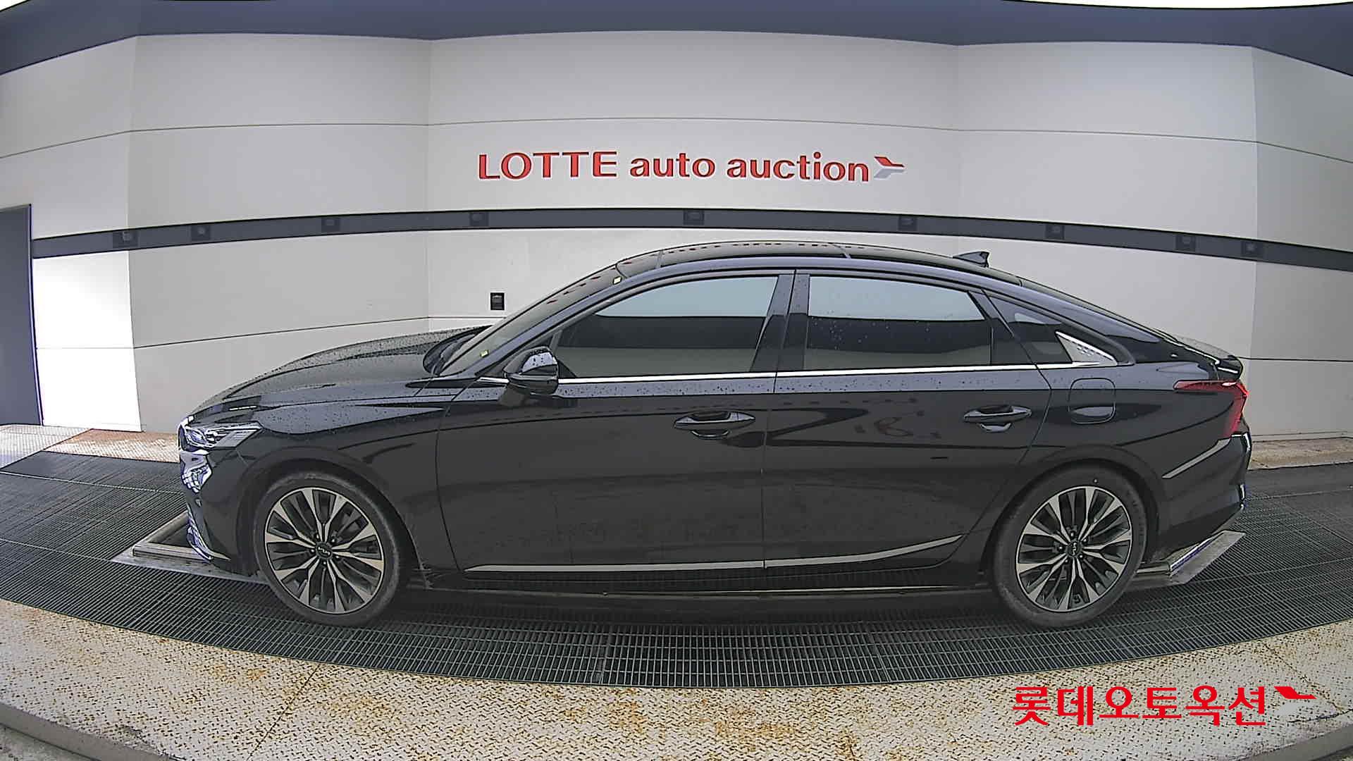 2022 - kia k8