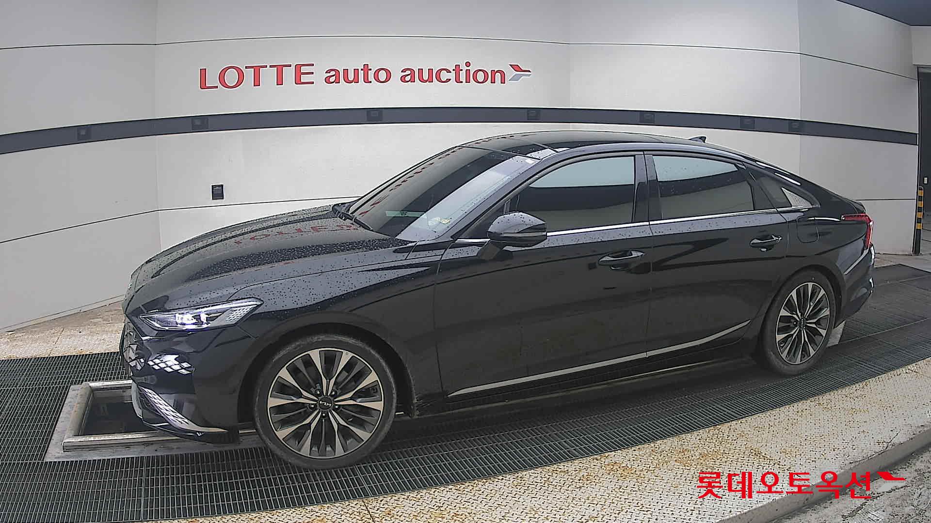 2022 - kia k8