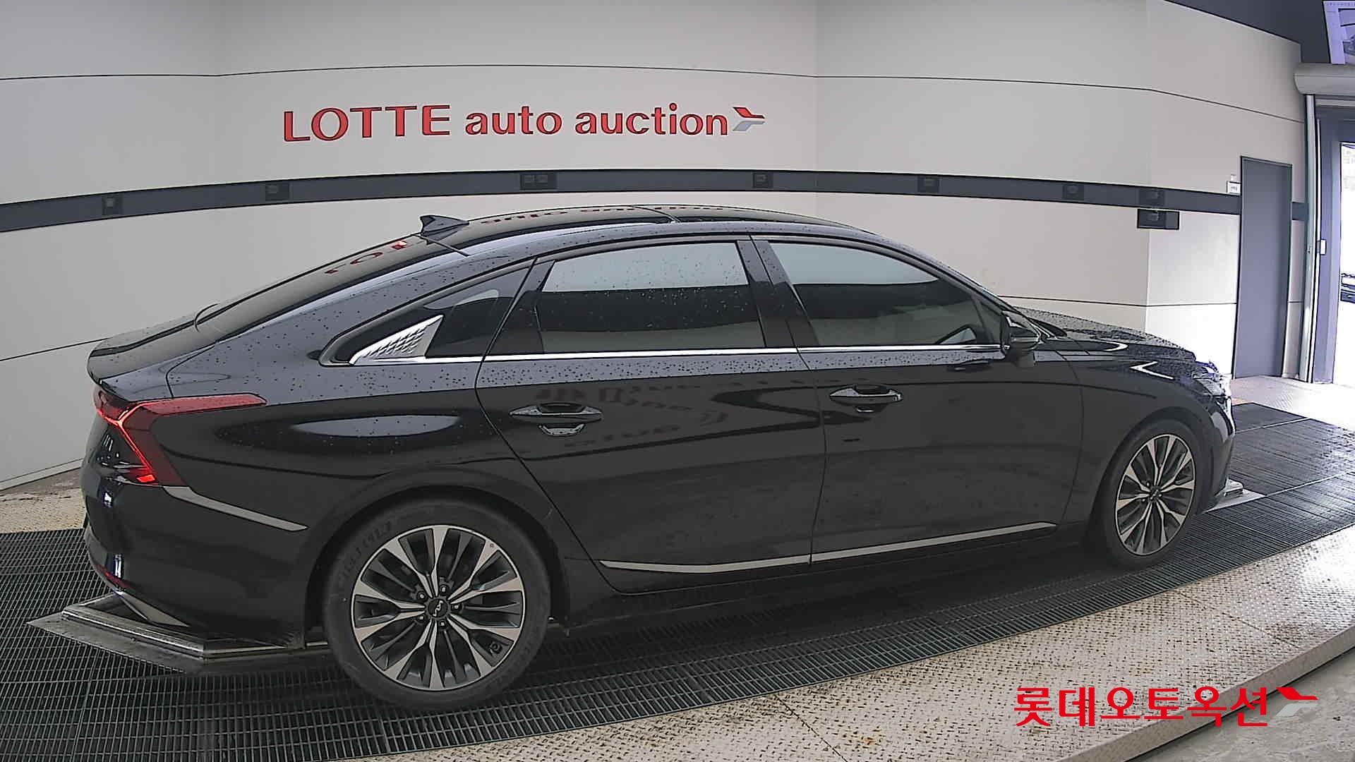 2022 - kia k8
